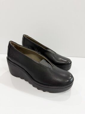 Fly London Women's BESO246FLY Pump Platform Leather Shoes